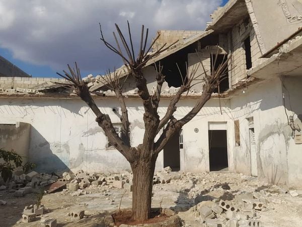 Zertrümmerter Innenhof in Syrien